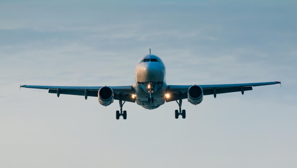 Первый серийный Superjet с российскими двигателями совершил успешный полёт