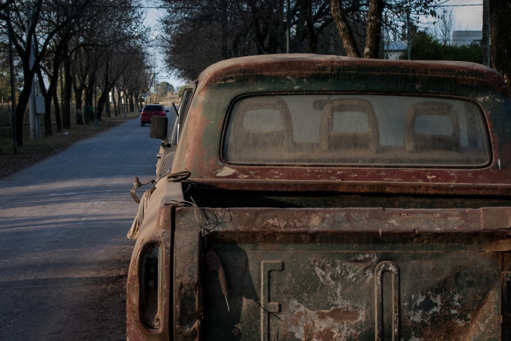В июле с улиц Ульяновска убрали более 20 брошенных автомобилей