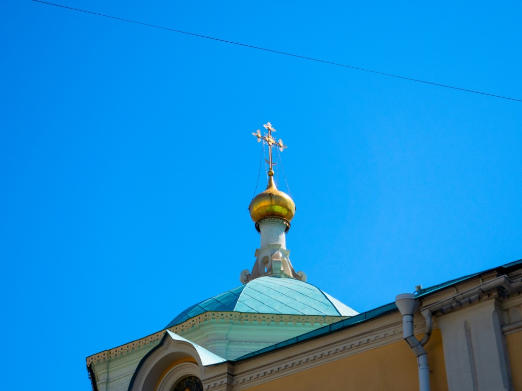 В Пскове отреставрировали уникальный механизм часов на колокольне Троицкого собора В Пскове отреставрировали уникальный механизм часов на колокольне Троицкого собора