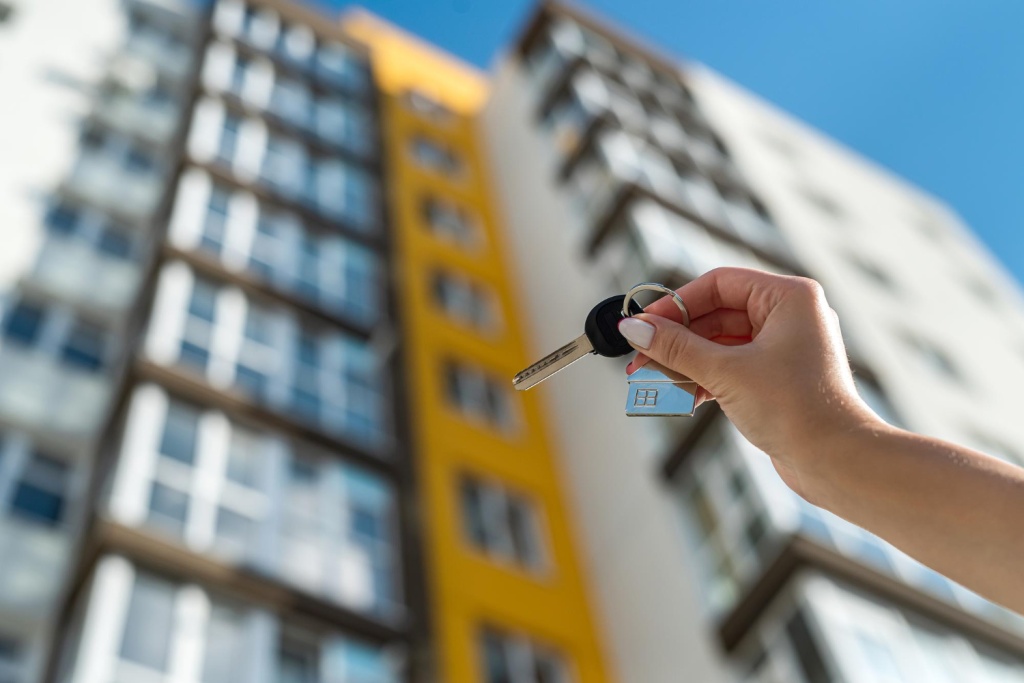 Эксперт: жители РФ стали чаще перепродавать квартиры ради заработка